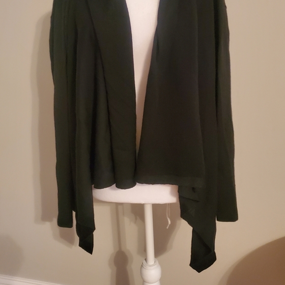Talbots waterfall front cardigan. - Picture 2 of 4